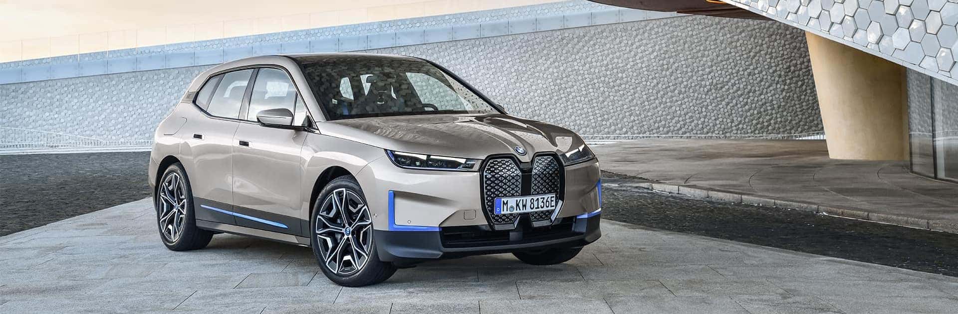 The 2022 fully electric BMW iX