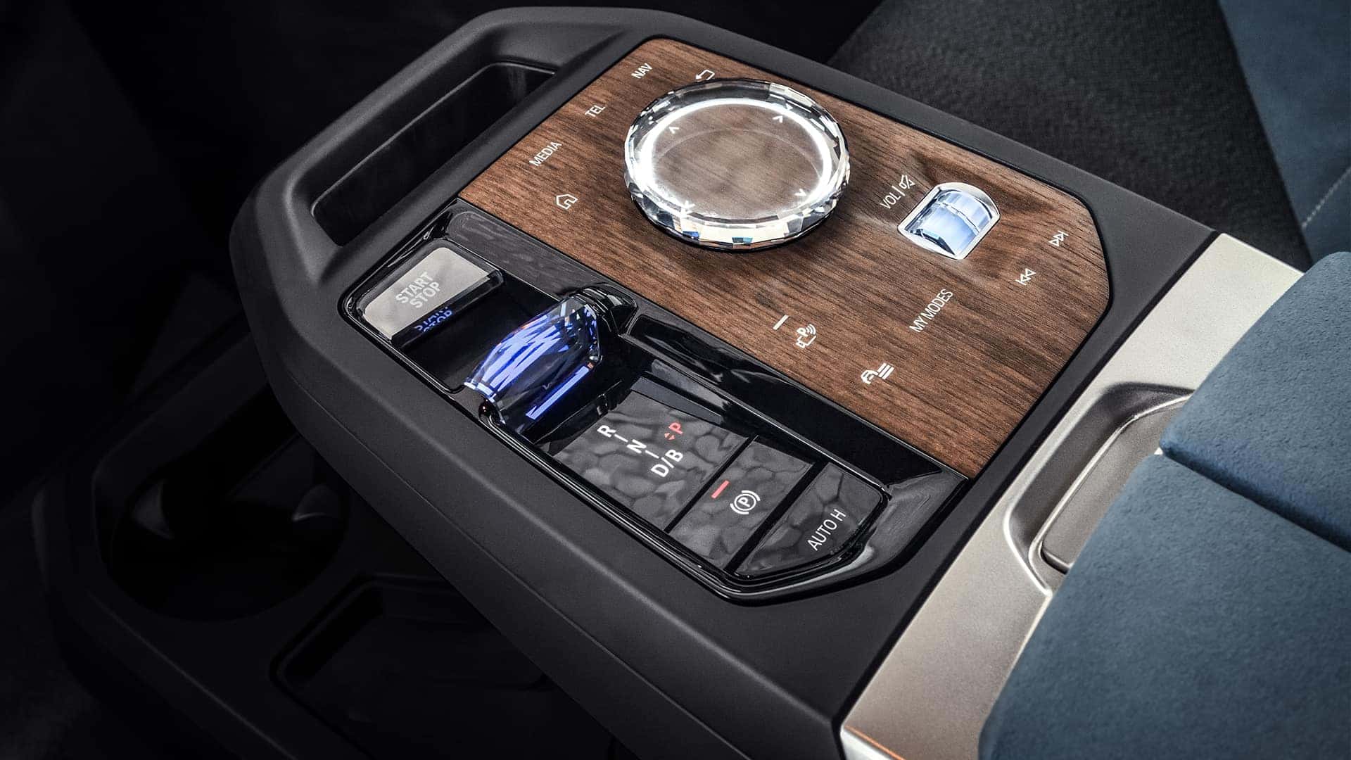 The 2022 fully electric BMW iX interior