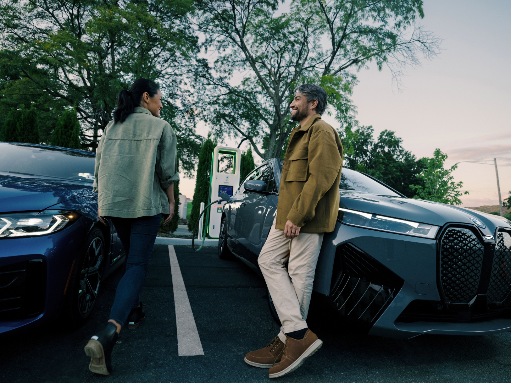 BMW i4 and BMW iX Charging